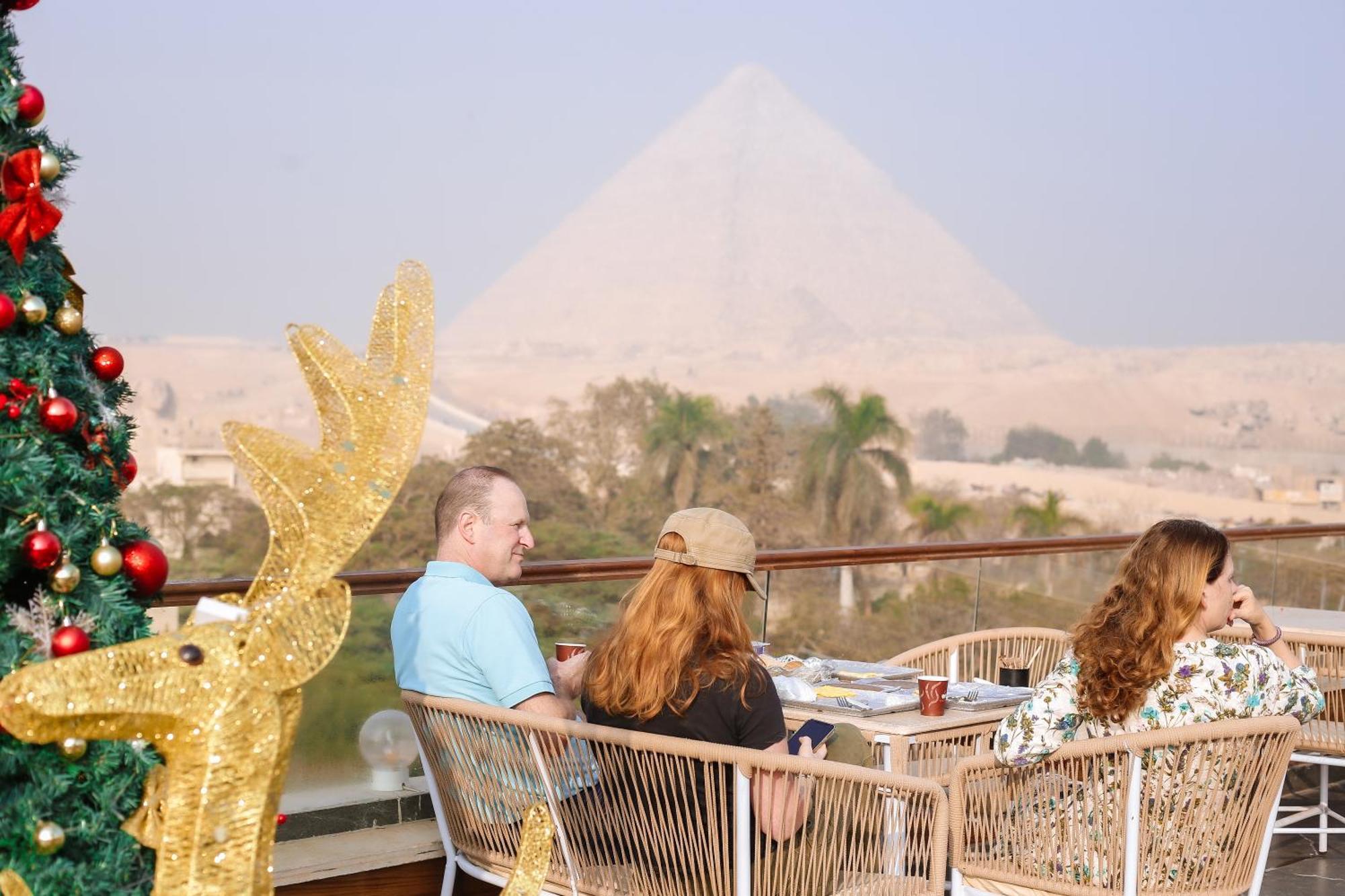 Kafret el-Gabal Tree Lounge Pyramids View Inn , Sphinx Giza מראה חיצוני תמונה