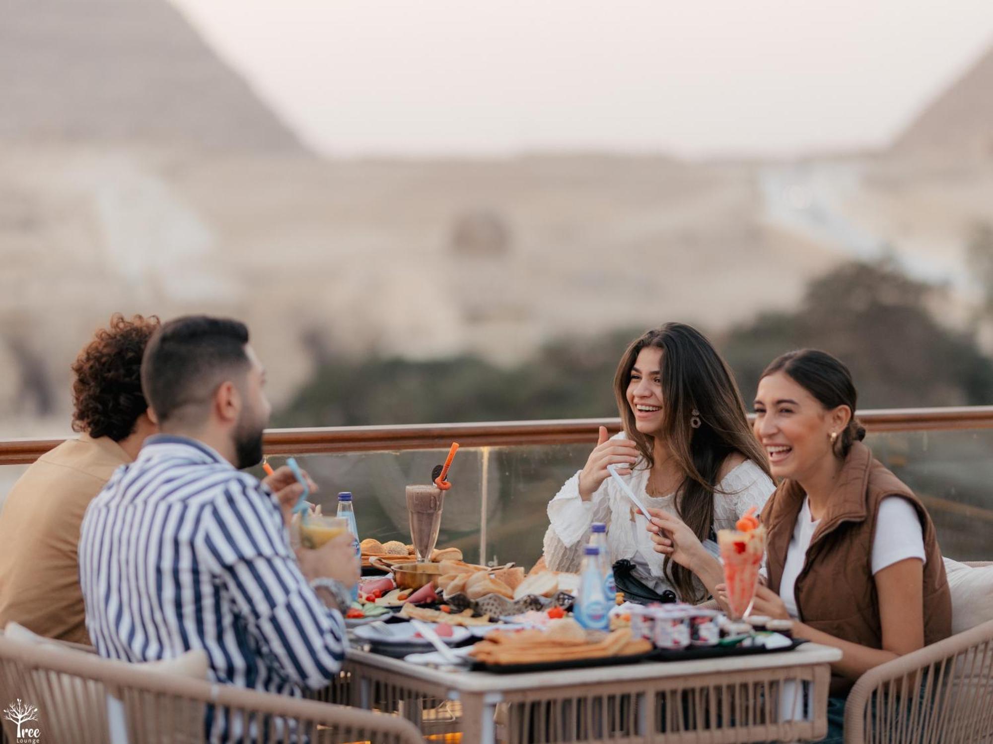 Kafret el-Gabal Tree Lounge Pyramids View Inn , Sphinx Giza מראה חיצוני תמונה